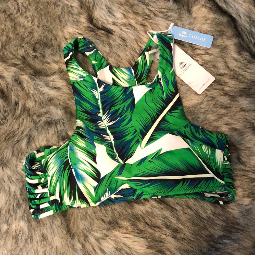NWT Cupshe Tropical Leaves top
